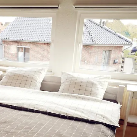 Ganzes Haus Meeresstern Esens, Freistehend Casa de Férias Esens