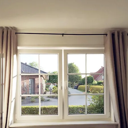 Haus Meeresstern Esens, 3 Große Doppelbetten * Esens