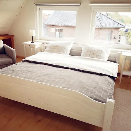 Ferienhaus Haus Meeresstern Esens, 3 Große Doppelbetten Esens