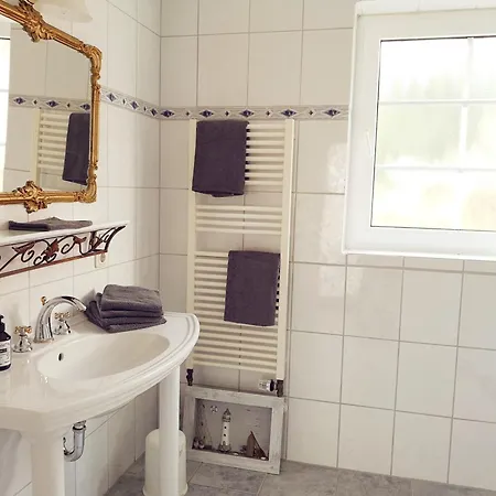 Haus Meeresstern Esens, 3 Große Doppelbetten *